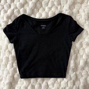 Wild Fable Classic Black V-Neck Crop Top